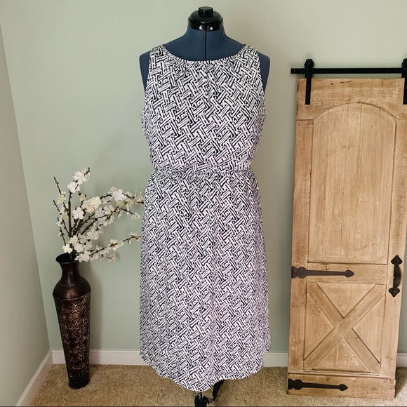 The Limited Dresses & Skirts - The Limited Printed Sleeveless Dress NWT Size L